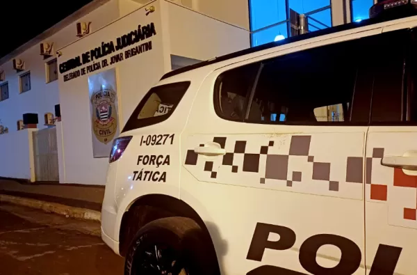 Homem é preso pela PM acusado de espancar e tentar estuprar a ex-companheira