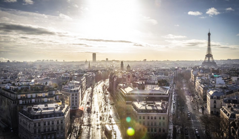 Brasileiros poderão trabalhar na França por até um ano 