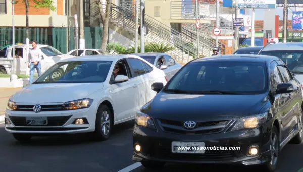 Pedido para instalação ou mudança de placa de veículos será feita diretamente ao Detran