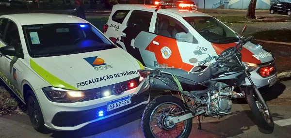 Tudo errado!!! Motociclista com CNH suspensa três vezes terá de pagar mais de R$ 19 mil em multas