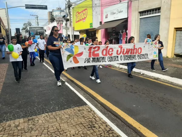 Prefeitura de Marília alerta sobre o Dia Mundial de Combate ao Trabalho Infantil