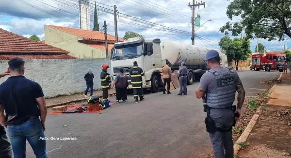 Motorista morre atropelado pela própria carreta