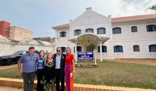 João Pinheiro visita a Maternidade Gota de Leite e reforça compromisso com a saúde de Marília