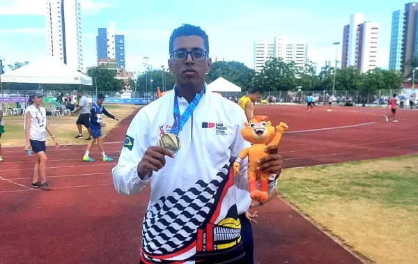 Jogos da Juventude: atleta mariliense conquista medalha de ouro no lançamento de disco