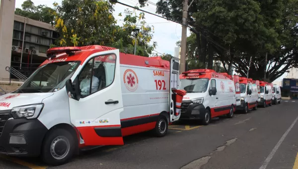 Prefeitura de Marília recebe cinco novas viaturas para o Samu e para frota da Saúde