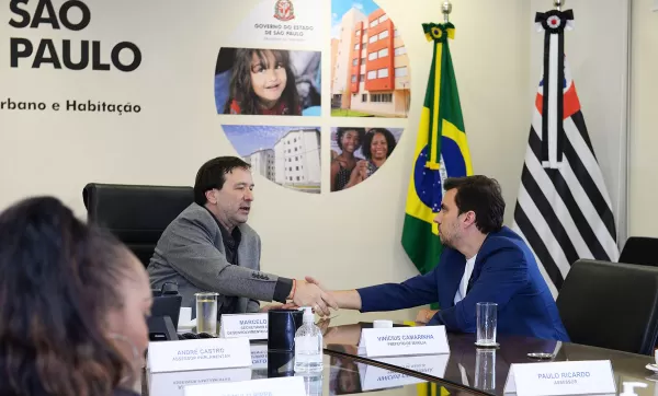 Prefeitura de Marília regulariza área para 28 famílias no distrito de Avencas