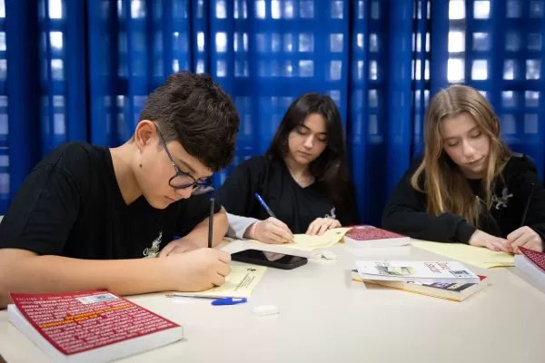 Aluno Monitor do BEEM: 12 mil estudantes serão selecionados para programa