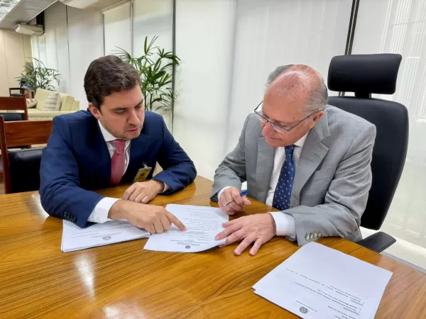 Vinicius Camarinha tem audiência com o vice-presidente Geraldo Alckmin para tratar de investimentos em Marília