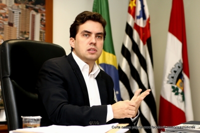 Agora, Prefeitura confirma viagem de Vinicius ao Japão