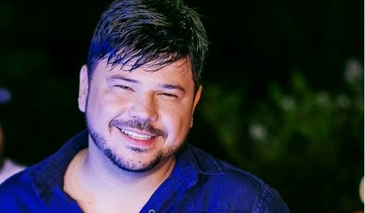 Cantor sertanejo é encontrado morto dentro de carro 