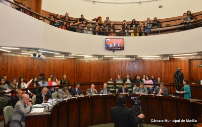 Câmara realiza sessão nesta segunda-feira