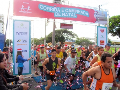 1ª Corrida e Caminhada de Natal atrai toda região e é realizada com sucesso 