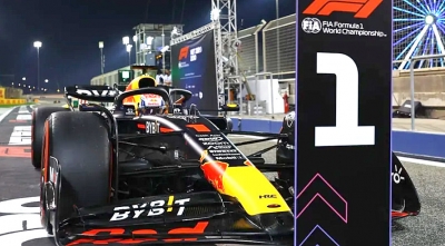 F-1: Max Verstappen comemora pole position após 