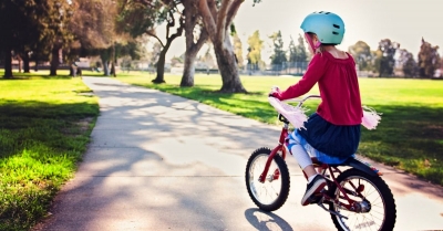 Dicas para ensinar seu filho a andar de bicicleta