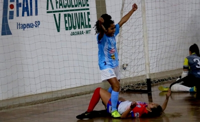 Meninas do Futsal de Marília estreiam com vitória na Copa Estadual 