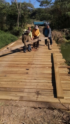 Secretaria finaliza a reforma de ponte em distrito