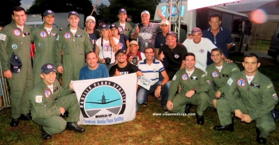 Spotters Marília têm foto com a Esquadrilha da Fumaça 