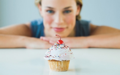 Por que é tão irresistível comer um doce depois do almoço?