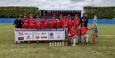 Beisebol: juvenil do Nikkey Marília é tricampeão nacional