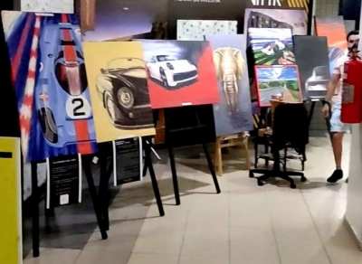 Artista plástico mariliense expõe obras voltadas aos amantes das artes e do automobilismo