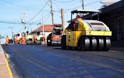 Prefeita Tina anuncia a quarta fase do programa Asfalto Novo em Pompeia