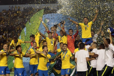 Brasil vence México de virada. É campeão da  Copa do Mundo Sub-17