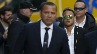 Promotoria pede dois anos de prisão e multa de R$ 36 milhões a Neymar 