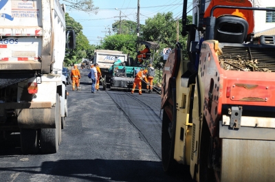 Avenida em Padre Nóbrega é recapeada