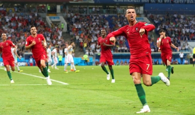 Cristiano Ronaldo faz três gols e garante empate com a Espanha