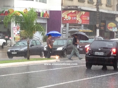 Chuva causa preocupação em várias cidades