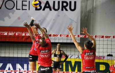 Sesi Vôlei Bauru enfrenta Sesc RJ nas quartas de final da Superliga