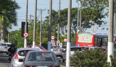 Agosto é o mês de carros com placas final 5 e 6