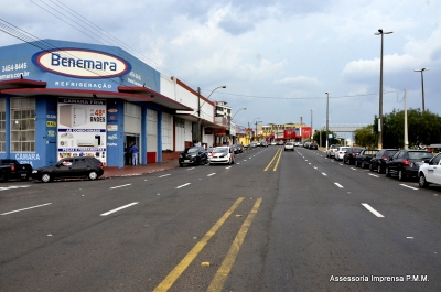 Avenida Sampaio Vidal tem novo trecho de Zona Azul para estacionamento