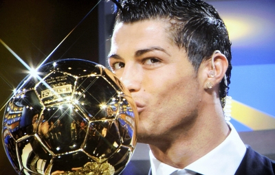 Cristiano Ronaldo ganha prêmio de melhor jogador do ano da Fifa