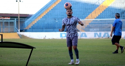 MAC joga nesta tarde contra o nacional 