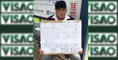 Homem faz cartaz para conseguir emprego e apelo viraliza na internet