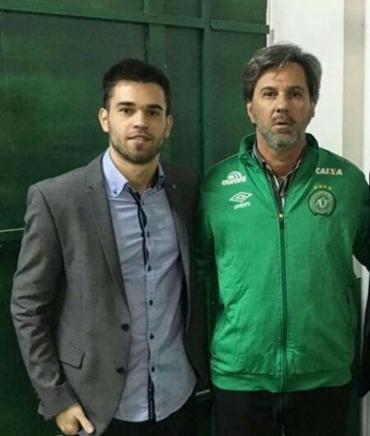 Filho de Caio Jr desabafa sobre homenagens à Chape