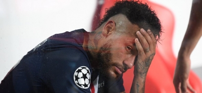 Neymar está contaminado com coronavírus, diz jornal francês