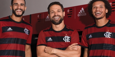 Flamengo supera 4 milhões em dois dias com nova camiseta