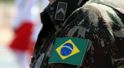 Mais de 70 candidatos com patente militar foram eleitos em todo o país