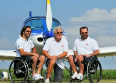 Pilotos paraplégicos formam     esquadrilha de acrobacias aéreas