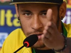 Neymar sofre lesão e é dúvida no Barcelona