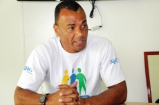 Cafu é expulso do vestiário     da seleção 