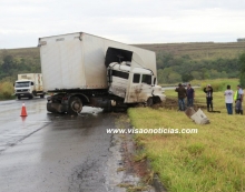 Chuva: acidente na rodovia        SP-333