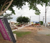 Trailers de lanches são demolidos no Campus