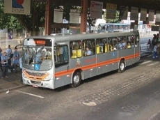 Greve? Motoristas decidem               se aceitam o índice proposto