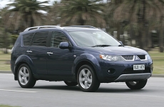 Mitsubishi Outlander: recall                                de 3.369 unidades