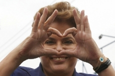 Dilma é vaiada por torcedores na abertura da Copa do Mundo