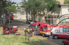 Internauta flagra acidente         entre carro e moto