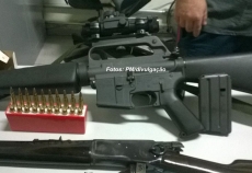 Arsenal de guerra: fazendeiro de Marília é preso com Fuzil AR-15, pistolas e muita munição